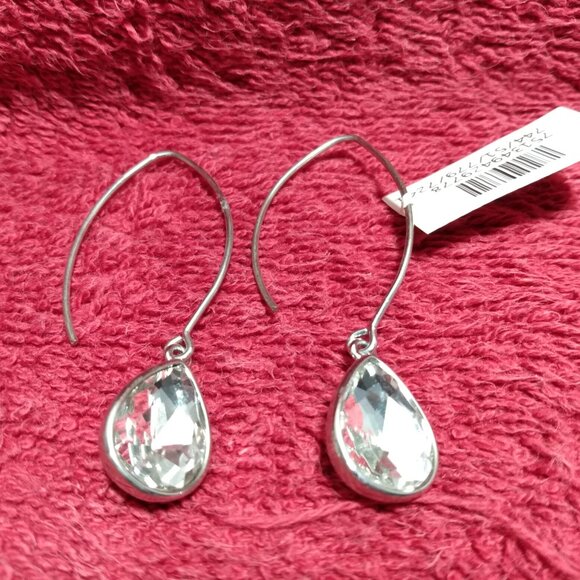 Teardrop Earrings Macy's $50 Retail ~ New With Tags - Picture 1 of 8